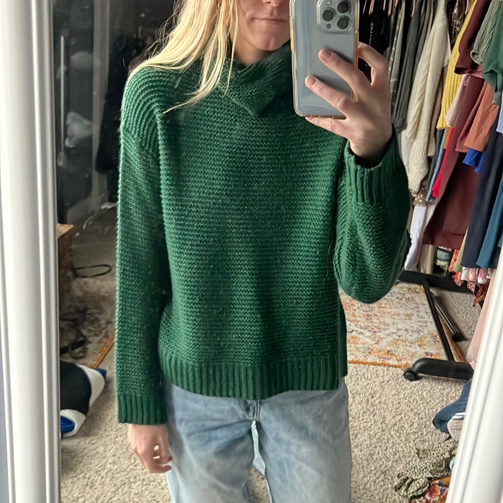 Turtle neck sweater